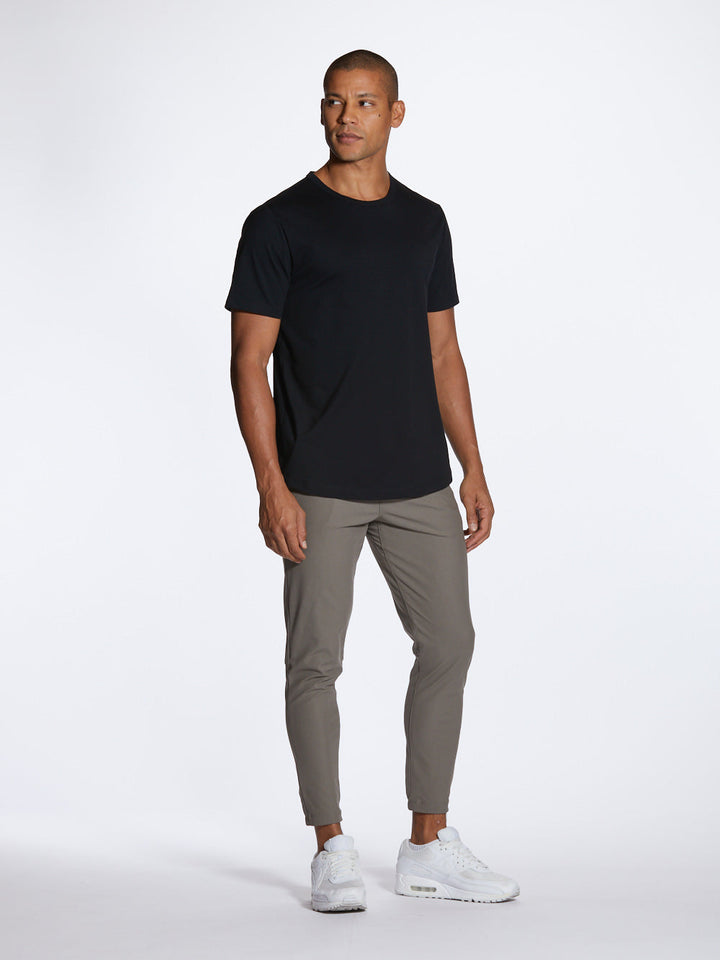 Universal Crew Curve-Hem - Black