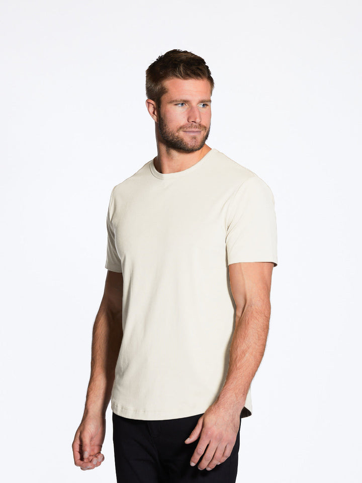 Universal Crew Curve-Hem - Ivory