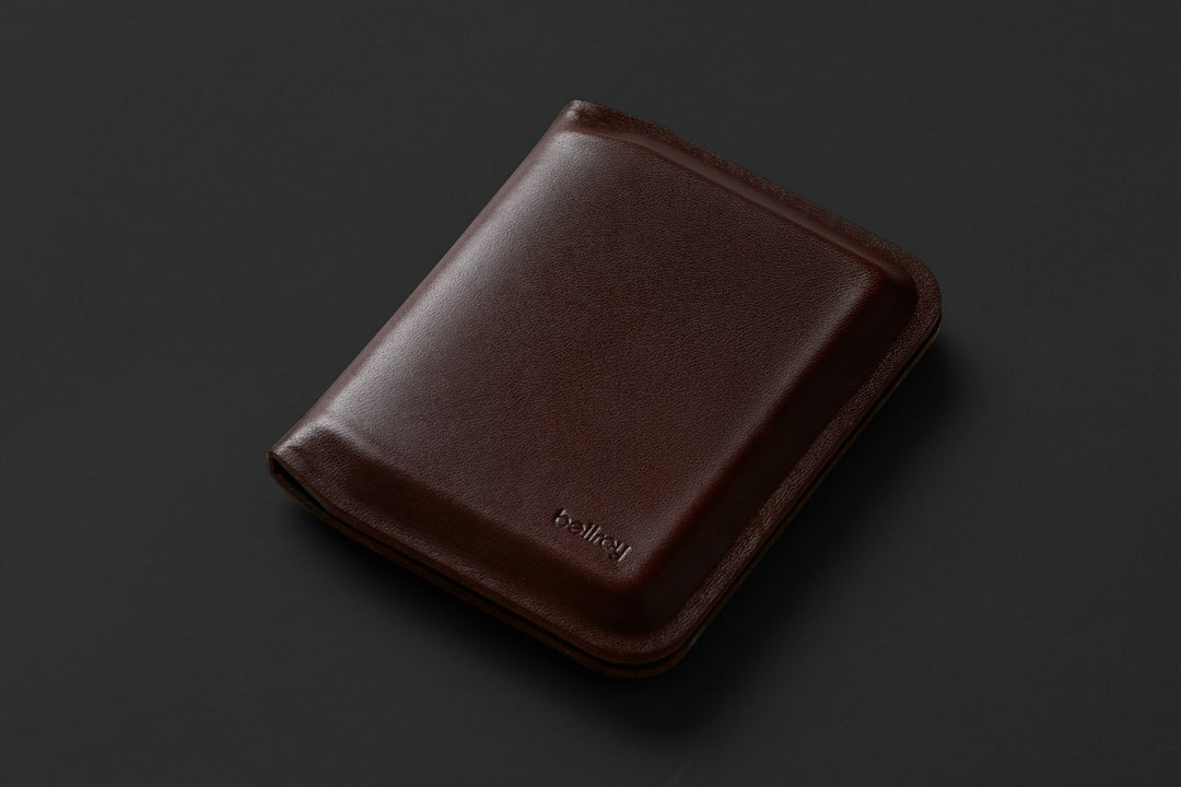 Bellroy Apex Slim Sleeve – Espresso – front view