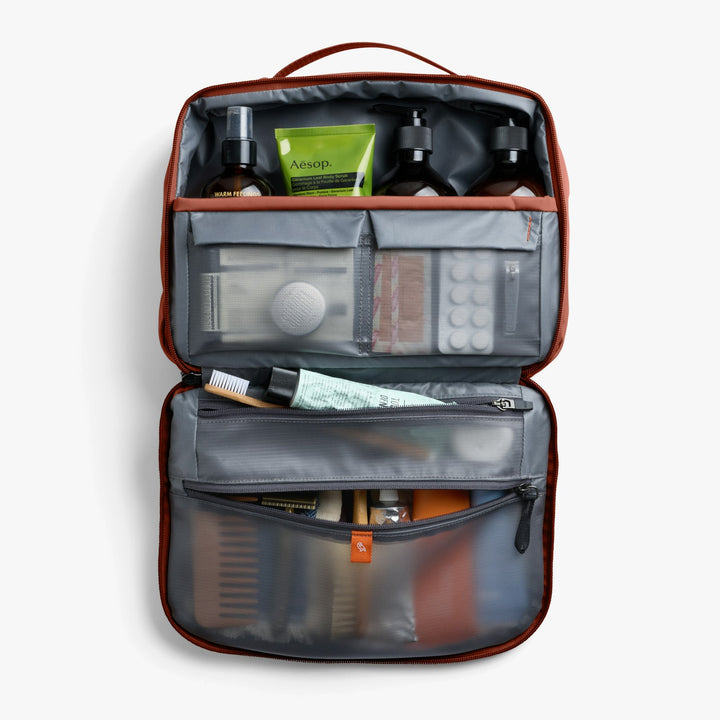 Bellroy Hanging Toiletry Kit Plus – Clay – construction detail