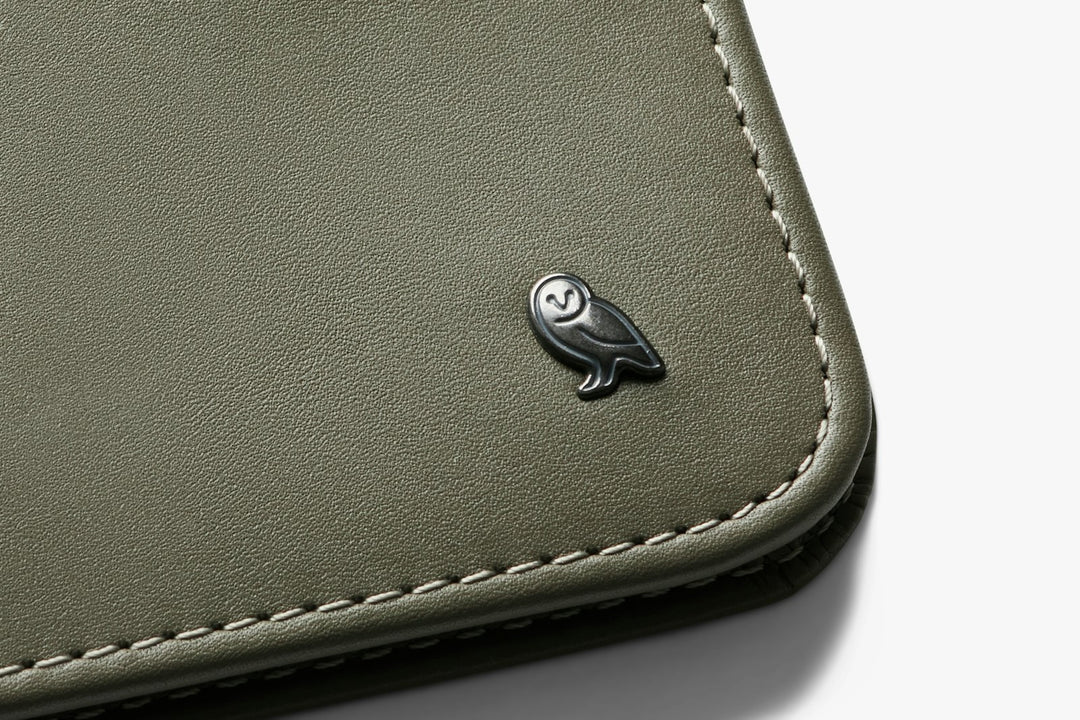 Bellroy Hide &amp; Seek LO Wallet – Willow – construction detail