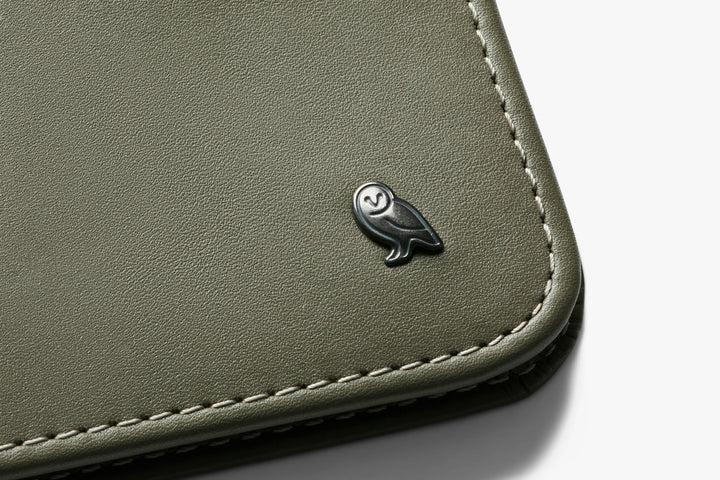 Bellroy Hide &amp; Seek LO Wallet – Willow – construction detail