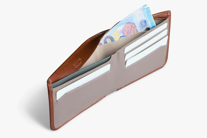 Bellroy Hide &amp; Seek HI Wallet – Sienna – interior detail