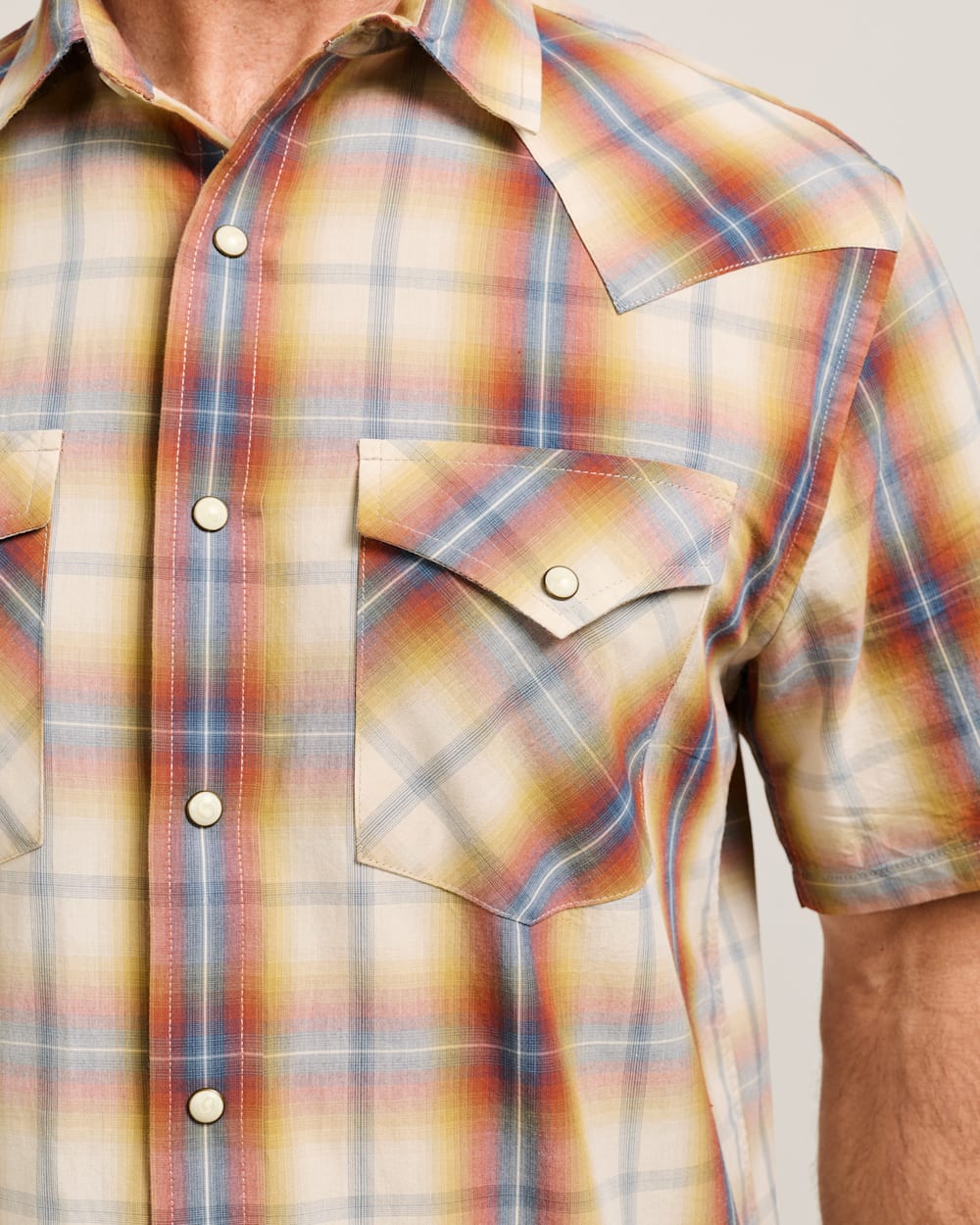 Men's Short-Sleeve Plaid Frontier Shirt