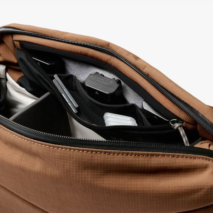 Bellroy Venture Camera Sling 10L – Chestnut – feature detail